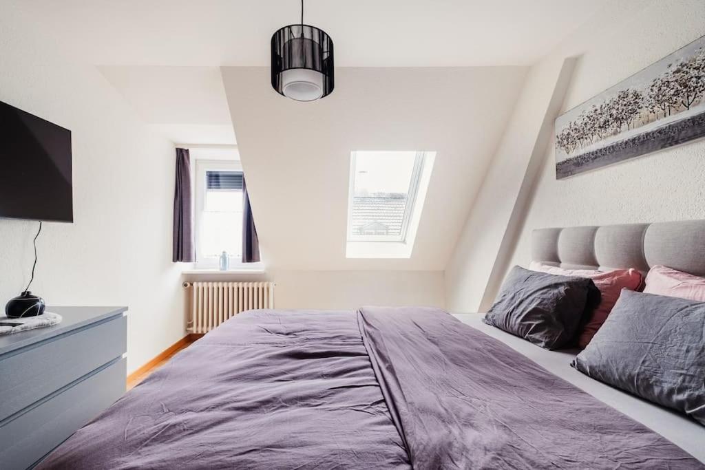 Charmante Wohnung An Beliebter, Urbaner Lage Zürich Exterior foto