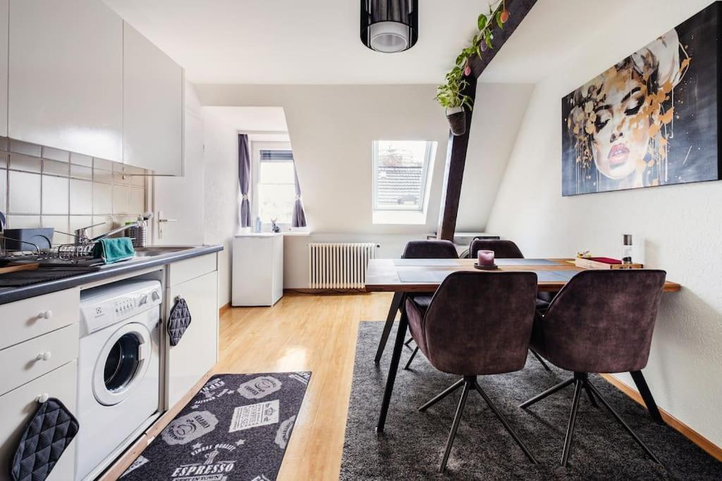 Charmante Wohnung An Beliebter, Urbaner Lage Zürich Exterior foto